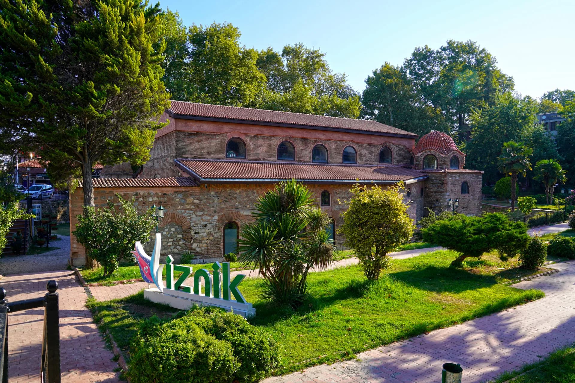 Ayasofya (Orhan Camii) — 3