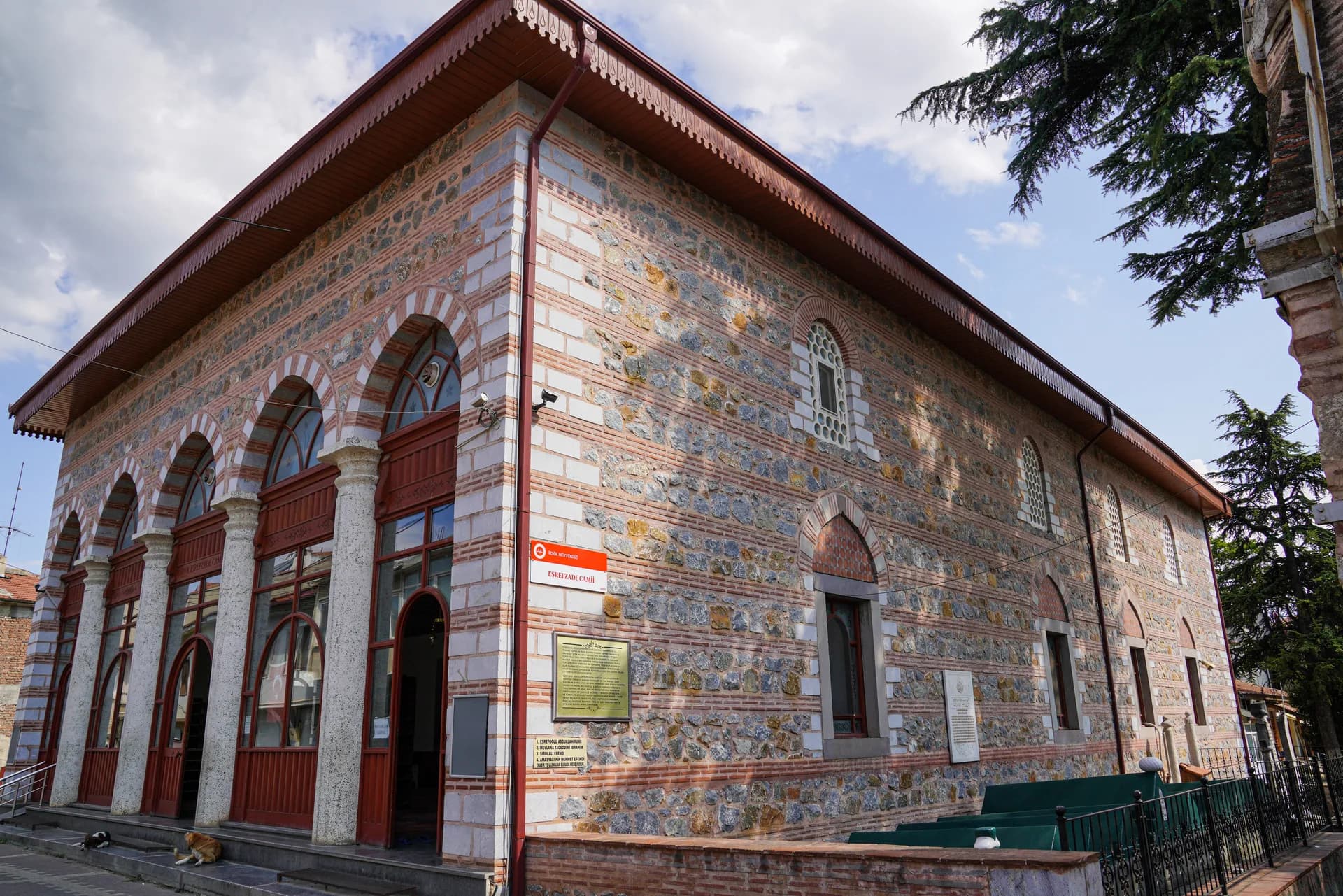 Eşrefoğlu Rumi (Eşrefzade) Camii ve Türbesi — 4