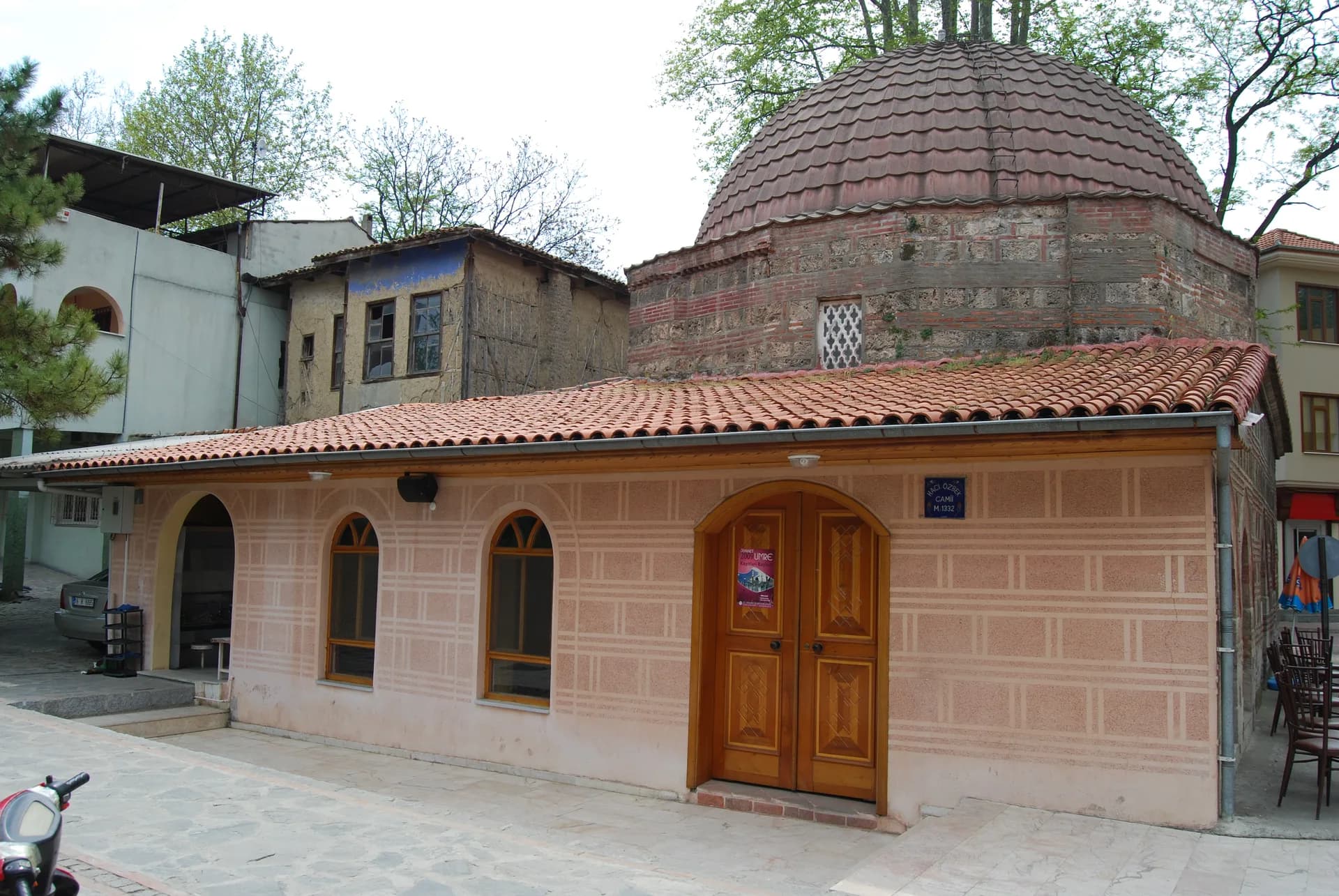 Hacı Özbek Camii — 4
